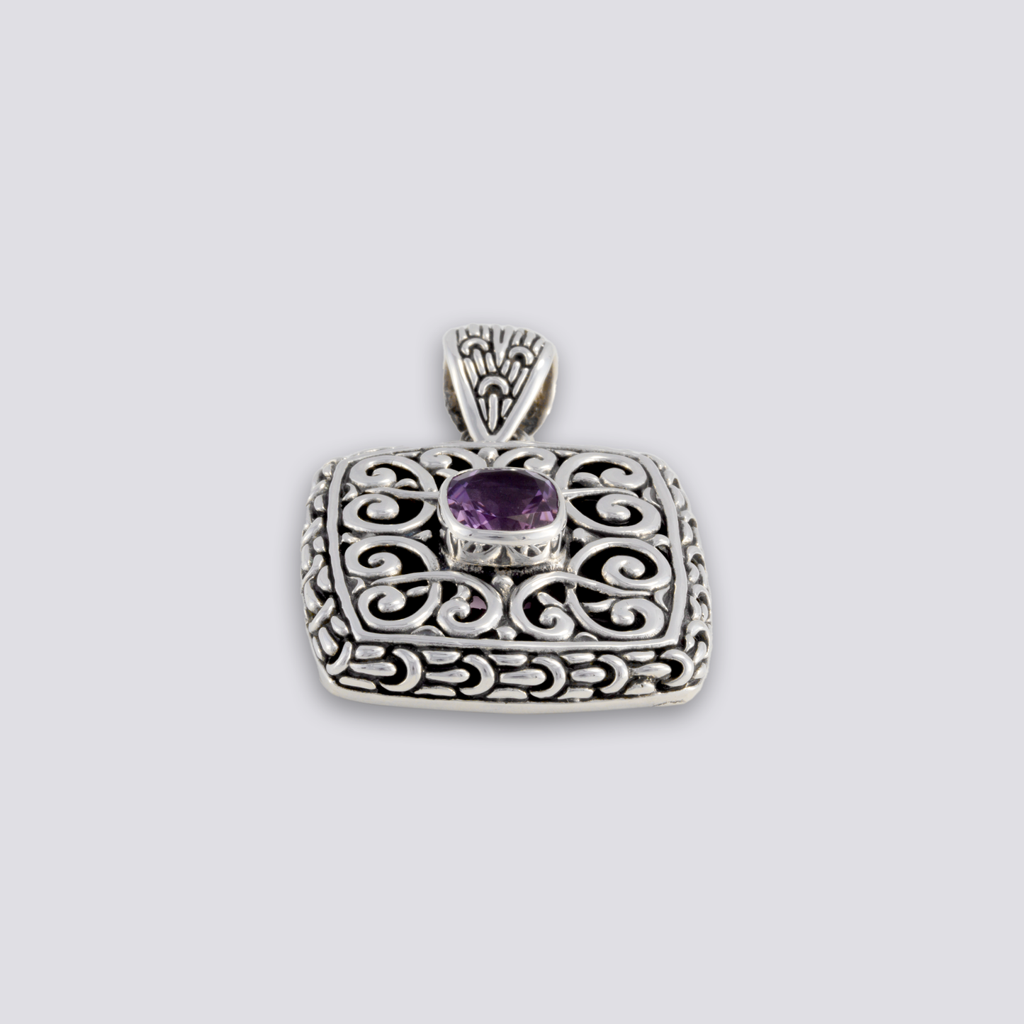 Sterling silver pendant with amethyst