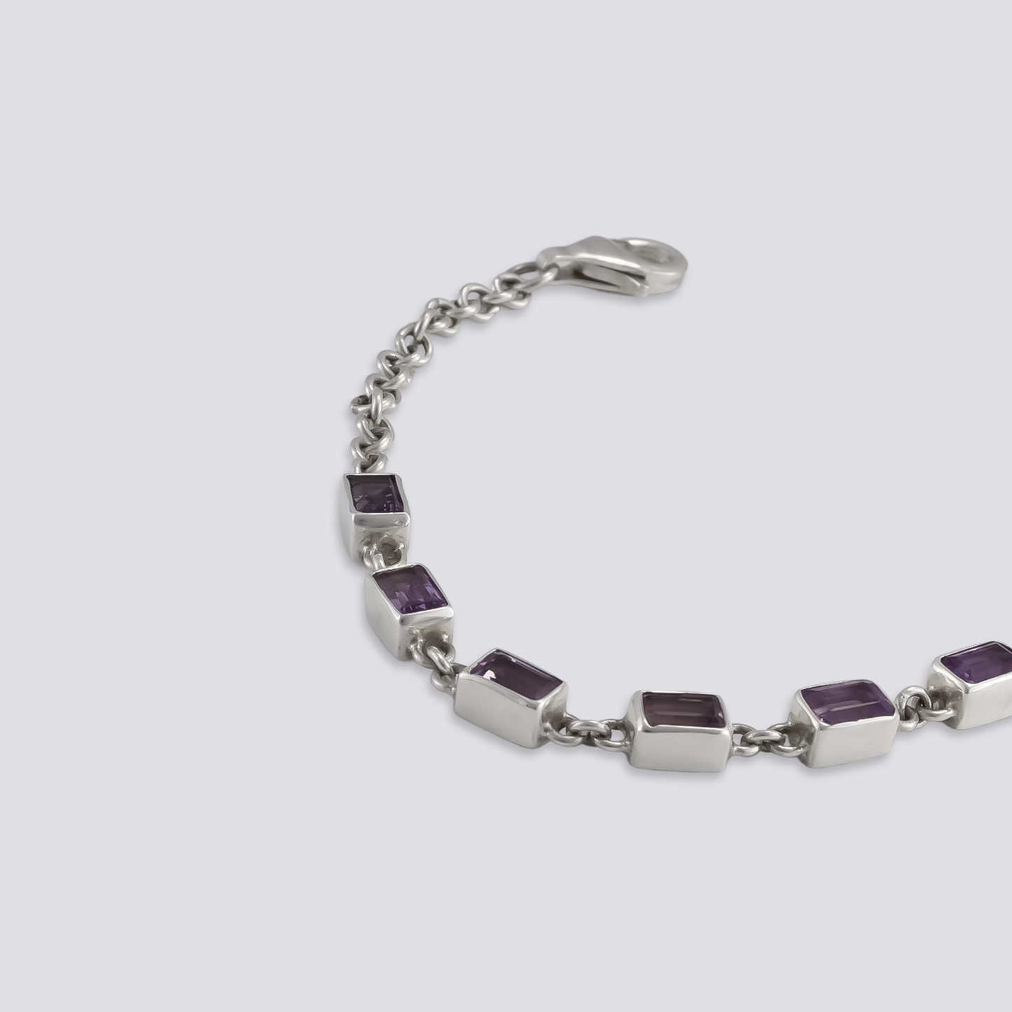 Sterling silver bracelet with amethyst stone