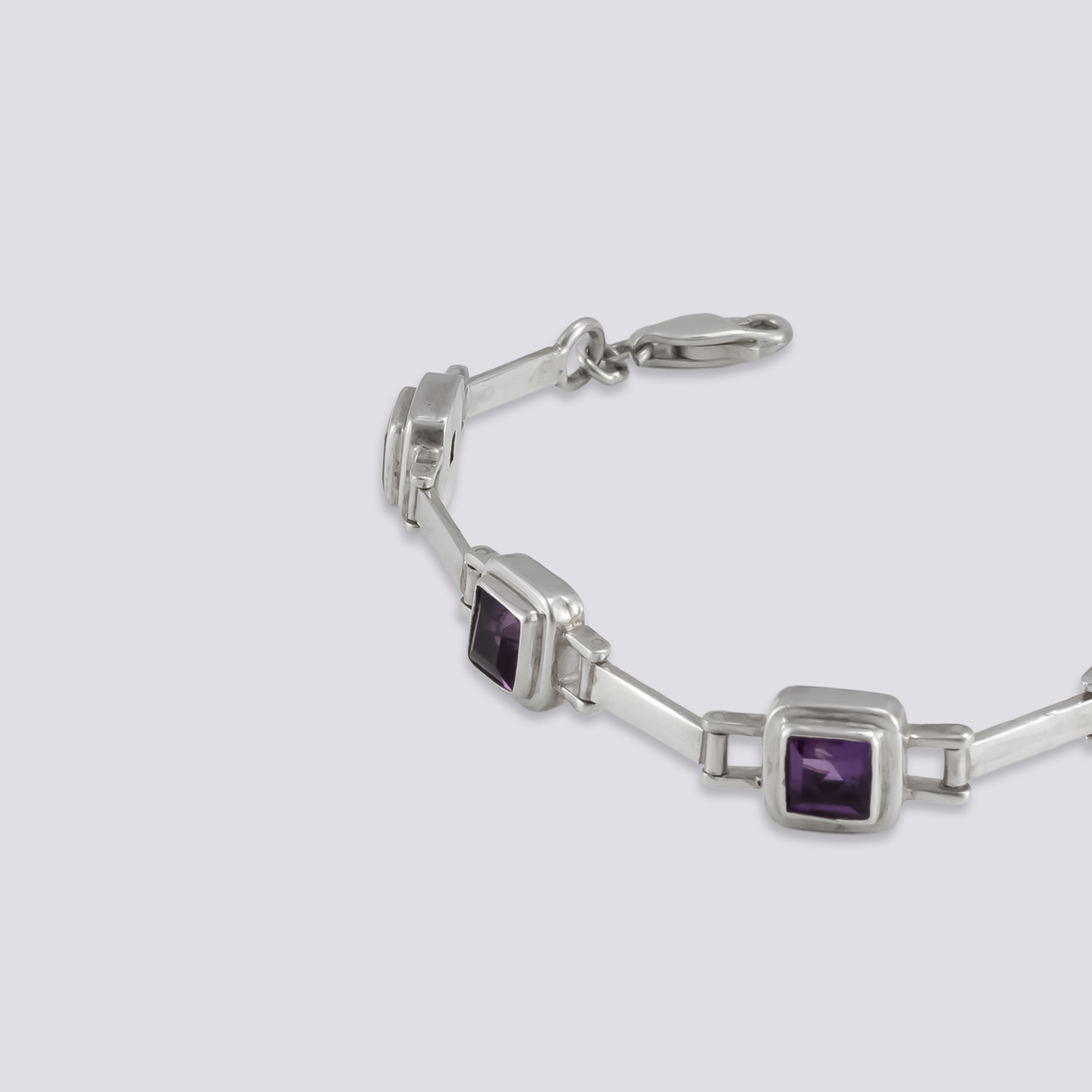 Sterling silver bracelet with amethyst stone