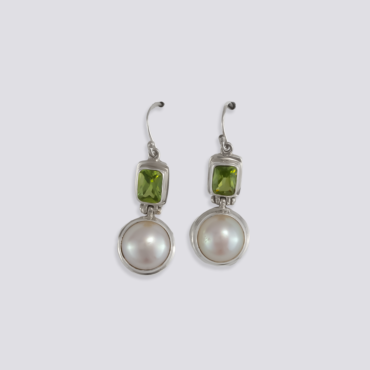 Sterling silver earrings with peridot and pearl