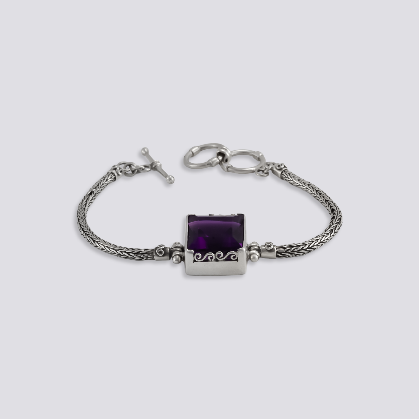 Sterling silver bracelet with amethyst stone