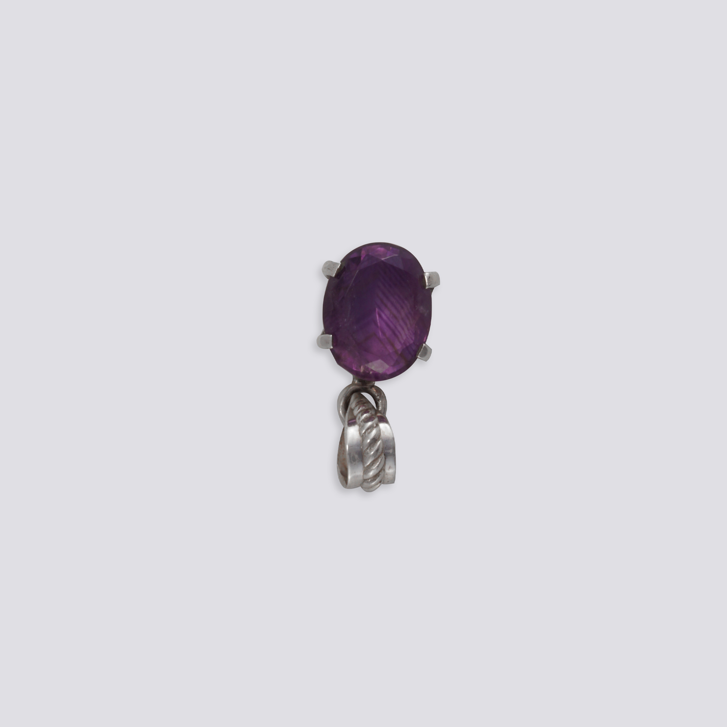 Sterling silver pendant with amethyst