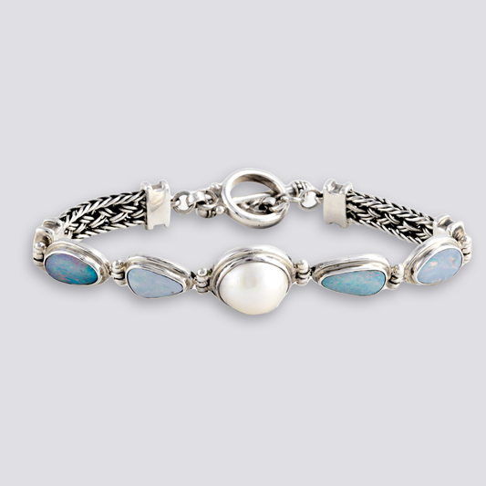Sterling silver bracelet with white pearl and opal stones