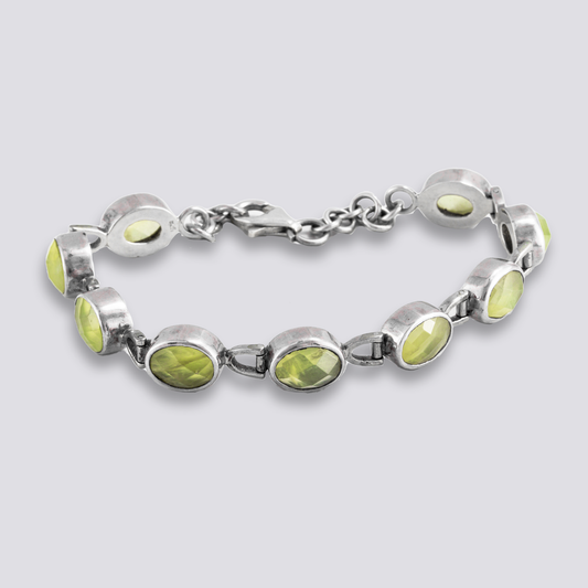 Sterling silver bracelet with peridot stone