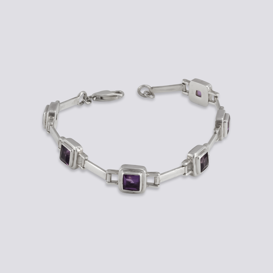 Sterling silver bracelet with amethyst stone