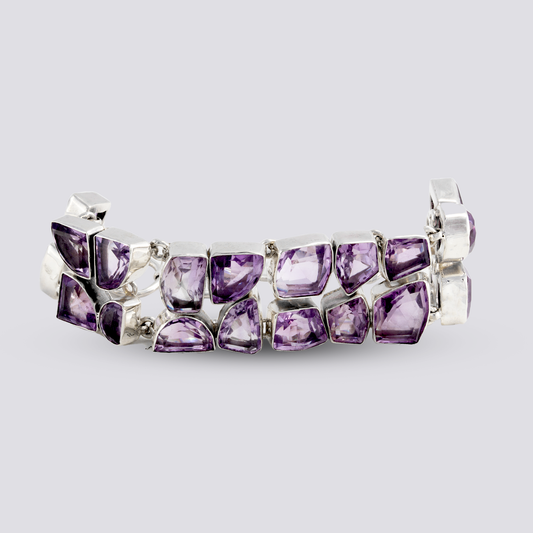 Sterling silver bracelet with amethyst stone