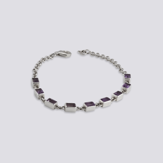Sterling silver bracelet with amethyst stone
