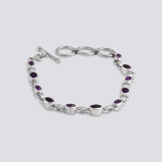 Sterling silver bracelet with amethyst stone