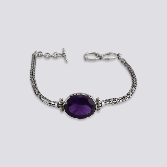 Sterling silver bracelet with amethyst stone