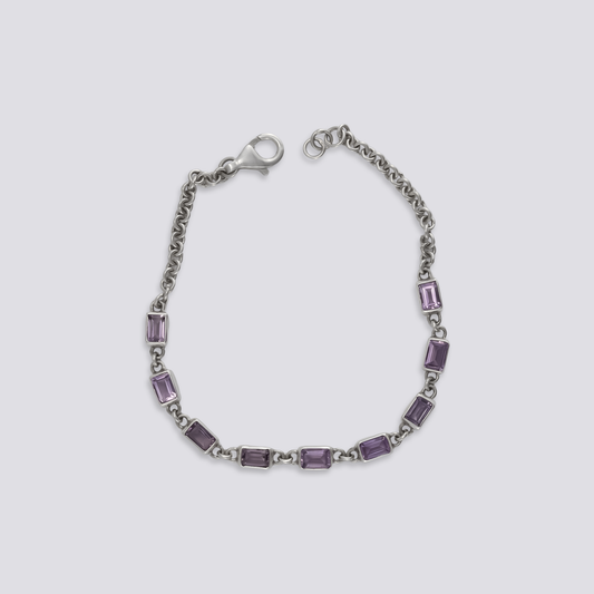 Sterling silver bracelet with amethyst stone