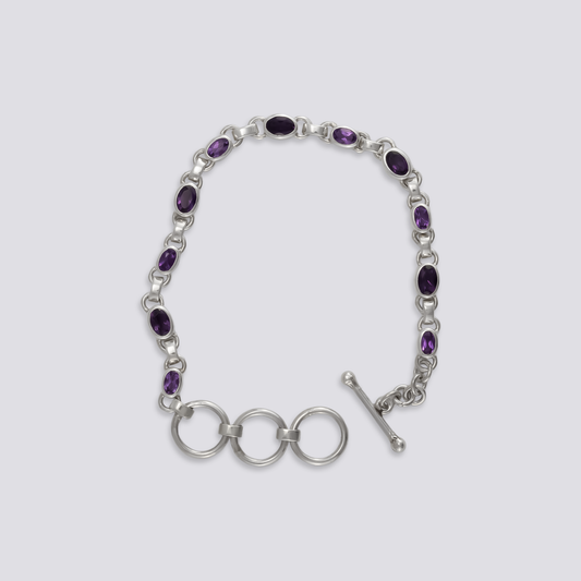 Sterling silver bracelet with amethyst stone