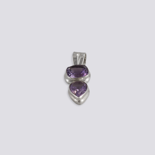 Sterling silver pendant with amethyst