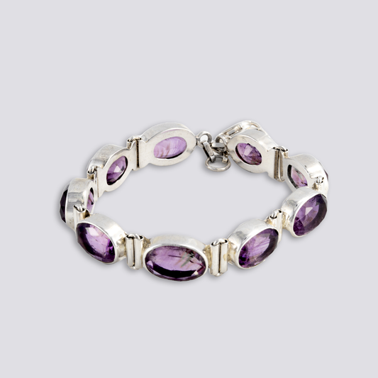Sterling silver bracelet with amethyst stone