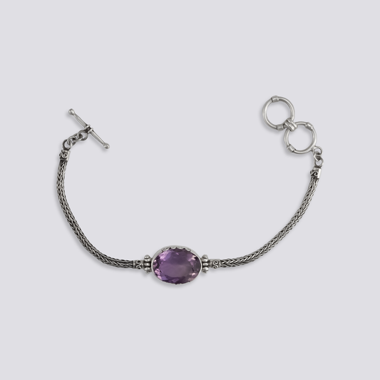 Sterling silver bracelet with amethyst stone