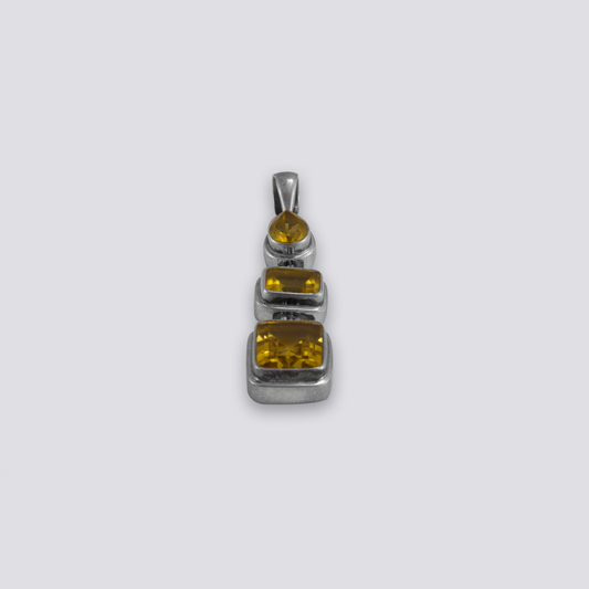 Sterling silver pendant with citrine stone