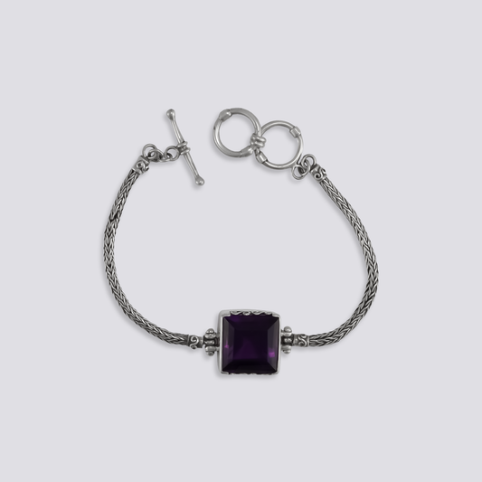 Sterling silver bracelet with amethyst stone