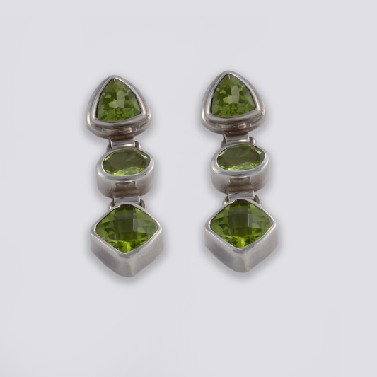 Sterling silver earrings with peridot stone